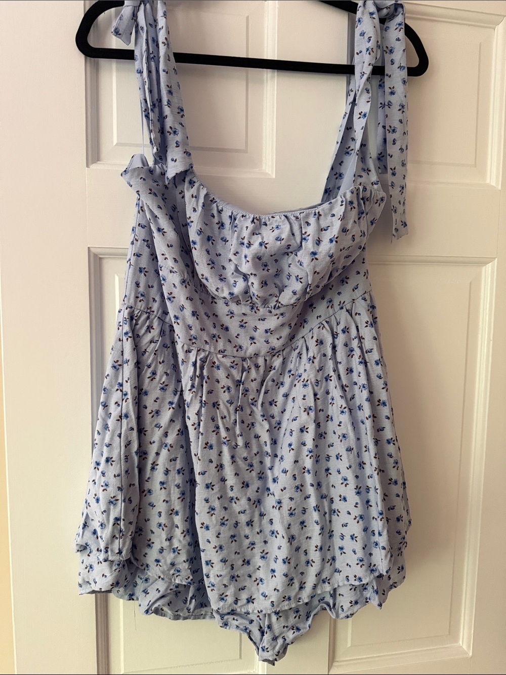 Light Blue Floral Tie-Shoulder Women's Top